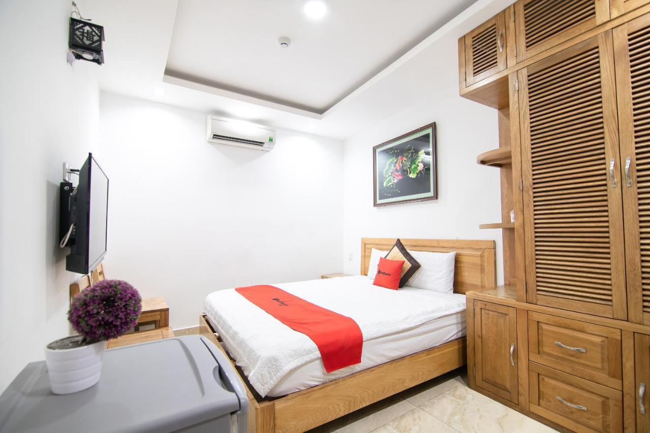 Reddoorz Plus New Sun Hotel Хошимин Экстерьер фото
