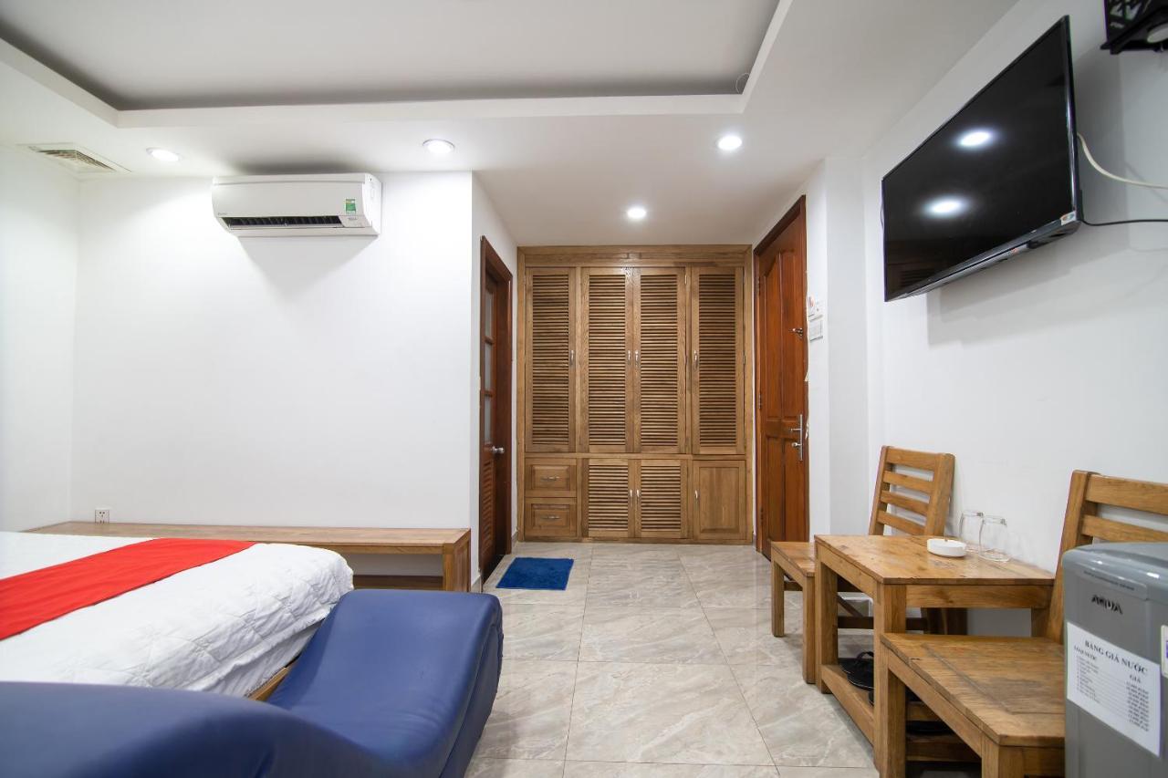 Reddoorz Plus New Sun Hotel Хошимин Экстерьер фото